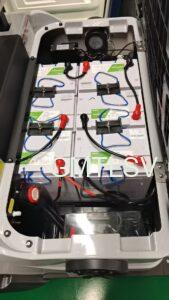 disconnect lead acid battery discharge cable to controller