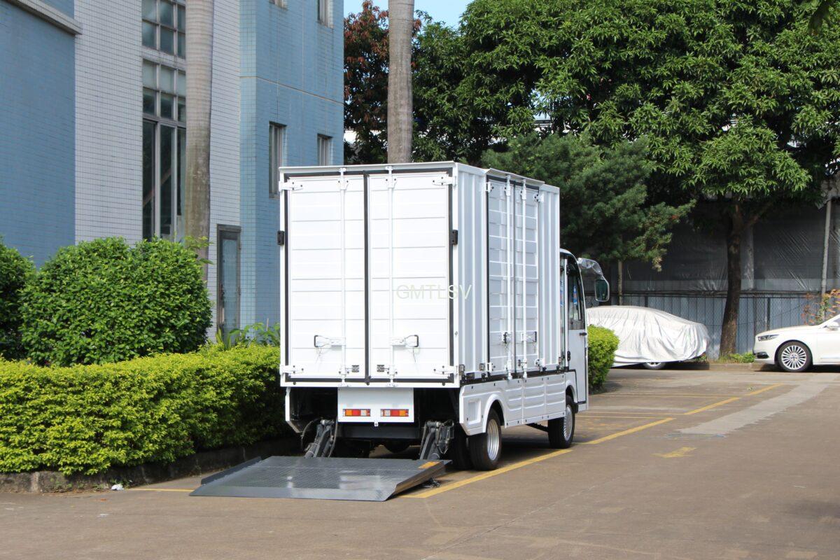 4-LQF1032MF（单排座）-丰田白、后双轮+载量2吨